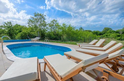 Marceljani House | Villa Maja, an ideal Summer hideaway for Families and Friends