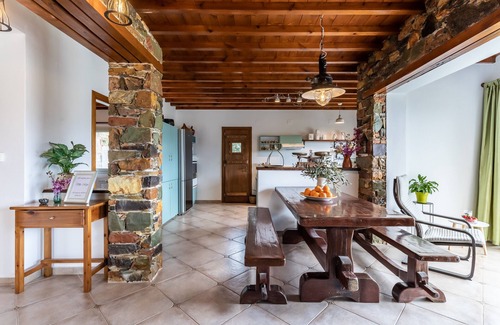 Stafylos Villa | Villa Maja, cozy country stone house with view- 1 km from the beach