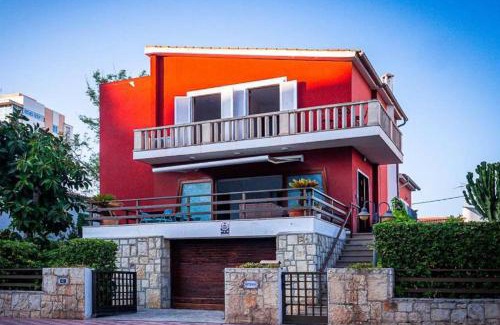 Playa de Palma Ski Chalet | Villa Marbella by Slow Villas