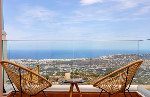 Katochori Villa | Villa Mari Chania with ecologic private pool and amazing view.