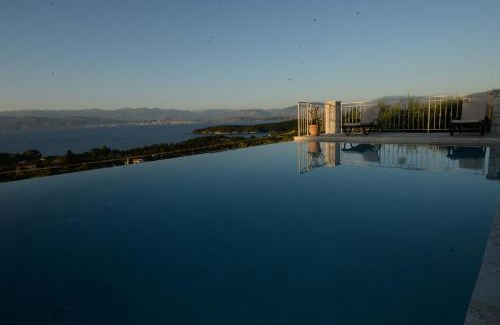 Petaleia Villa | Villa Melanthi Kassiopi Corfu