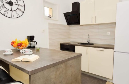 Benkovac House | Villa Meri by Interhome