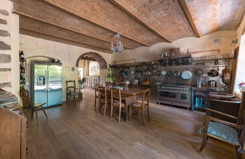 Cerbaia Apartment | Villa Mezzola