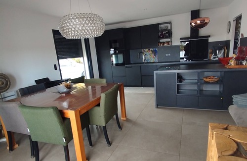 Ventiseri House | Villa Moderne 5 Min Mer - Idéale Familles, Clim, Proche Station de Ski 🏖️❄️