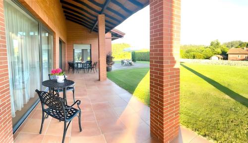 Escobedo de Camargo Villa | Villa Monasterio