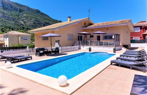 La Drova House | Villa Montesol