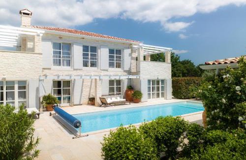 Baderna Villa | Villa Moonlight