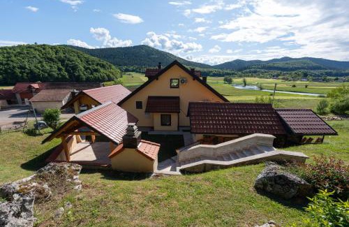 Otocac Villa | Villa Narnia