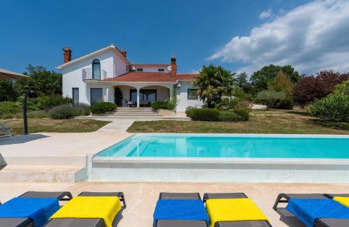 Trviz Villa | Villa Natura Vita