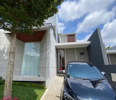 Beji Villa | Villa Nawasena Batu