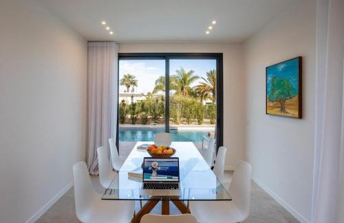 Grottelle Villa | Villa Nerissa - IsulaTravel