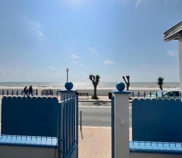 Quartier du Casino Villa | Villa Océan vue mer 6 pers accès place direct