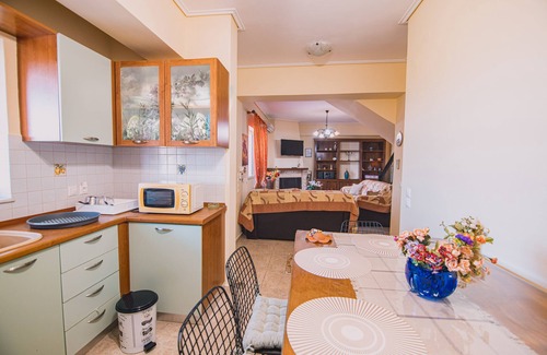 Katakolo Villa | Villa Olga Sea Front Katakolo, Katakolon, Greece