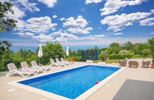 Boljevici House | Villa Olifi, a peaceful villa surrounded by nature