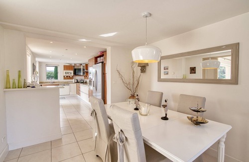 Cote d'Azur- French Riviera Villa | Villa On The Beach Road