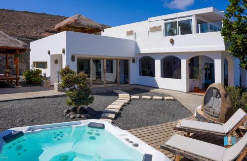 Tabayesco Villa | Villa Palacio and Yurt - 2 Pools - Hot Tub - Fantastic Sea Views