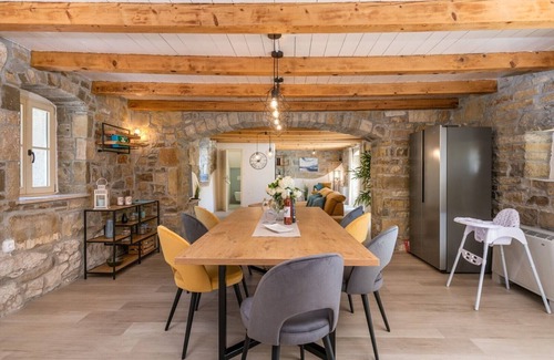 Kircija Villa | Villa Palazza by Villsy