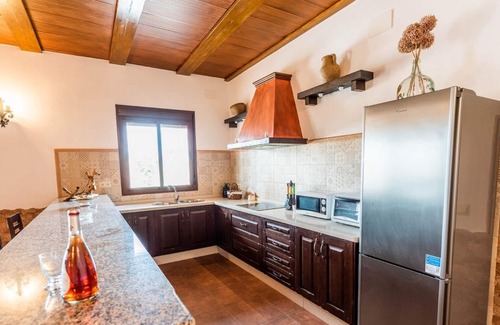 La Lantejuela Villa | Villa Paquita Lantejuela by Ruralidays