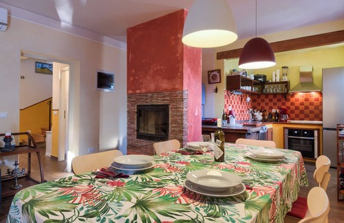 Sajini Villa | Villa Parun With heated pool, EV friendly -Your private Shelter From City Crowds