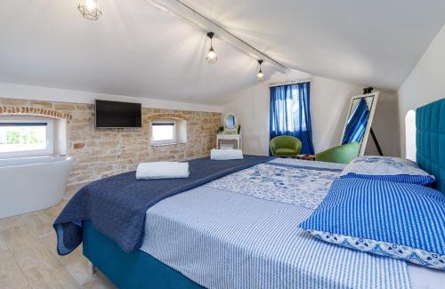 Farini Villa | Villa Pepe and Lynn