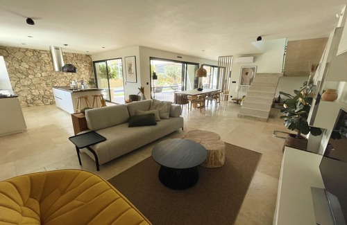 Le Castellet Villa | Villa piscine 3 chambres, clim, parking, wifi