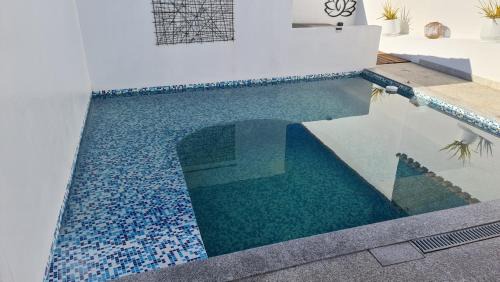 Tabua House | Villa piscine balnéothérapie et jacuzzi entièrement privée