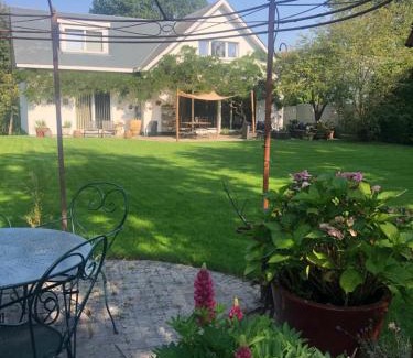 Rixensart Bed & Breakfast | Villa Plagniau