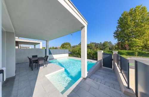 San Benedetto di Lugana Villa | Villa Prestige