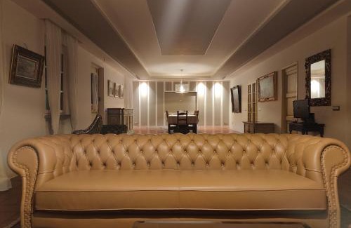 Porcari Villa | Villa Regina Elena Vittoria
