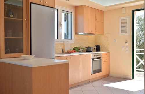 Agios Dimitrios House | Villa Reverenza