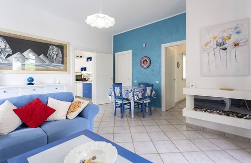 Castelvetrano Villa | Villa "Riflessi d'Azzurro" with Sea View, Private Pool & Wi-Fi