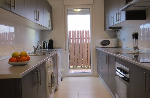 Torre-Pacheco Villa | Villa Rosa with private saltwater pool. Close to padel courts and all amenities.