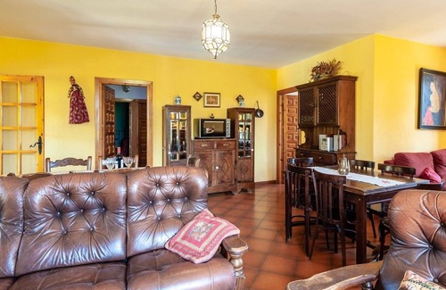 Torres Villa | Villa Rosario de Jaén Torres by Ruralidays