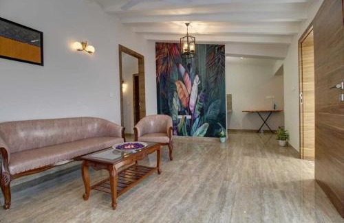 Baga House | Villa Rouz by DanCenter