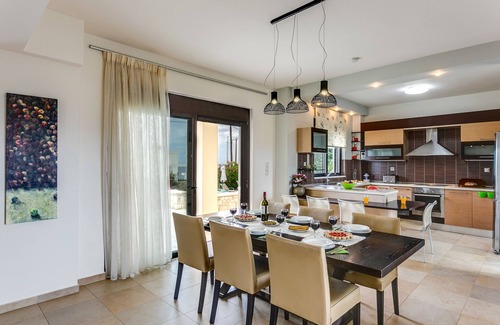 Kato Stalos Villa | Villa Selena - Lux 4BD Garden Home w. Private Pool