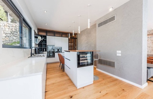 Shkoder Villa | Villa Serenity: Luxury Lakeside Manor