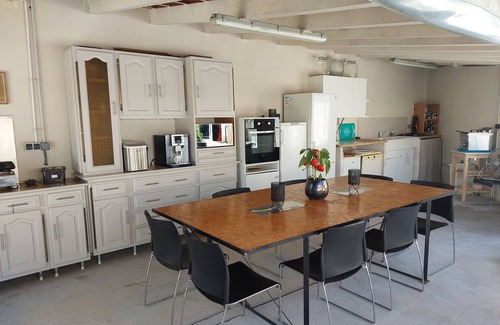 Saint-Aunes Villa | Villa sleeps 6, private heated pool. Close to Montpellier and its beaches.