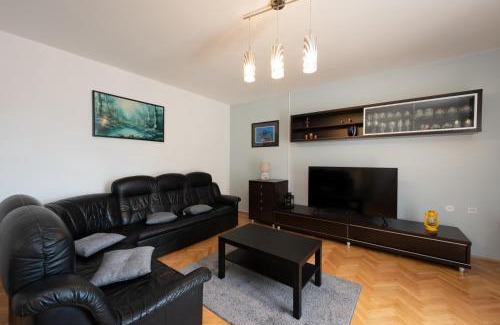 Sumber House | Villa Slivari