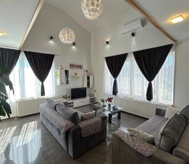 Muc House | Villa Stella