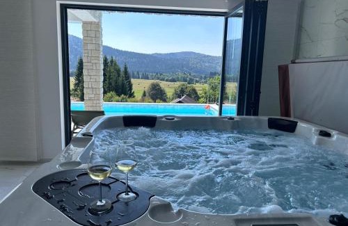 Ravna Gora Villa | Villa Stella Verde - Wellness Villa with a swimming pool, hot tub and sauna