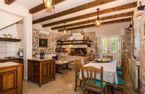 Sveta Nedelja Ski Chalet | Villa Stori Grod