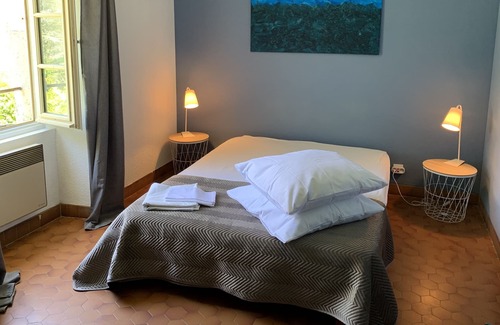Laval House | Villa, swimming pool. tennis and billiards