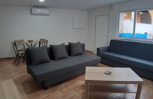 Azambuja House | Villa T2 Maçussa - 45min Lisbon