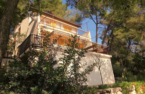 Prizba Villa | Villa V, 4-star 2-floor 1-apartment seaside property with great outdoors