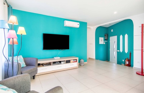 Santa Eulalia Villa | Villa 'Villa Patio' with Private Terrace, Wi-Fi and Air Conditioning