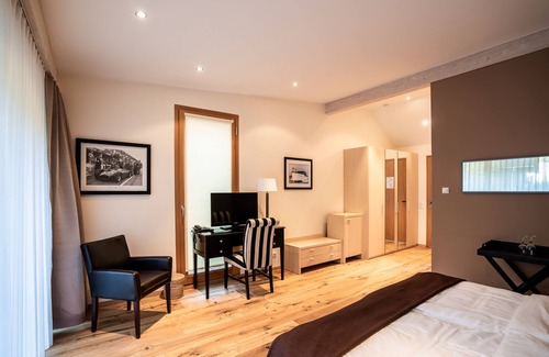 Siegburg House | Villa Waldesruh