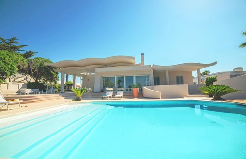 Torre Suda Villa | Villa White Dahlia - 10 PAX with pool and sea view