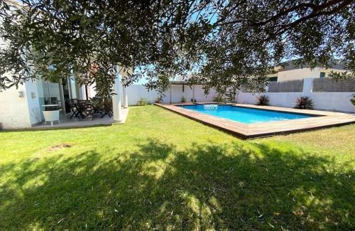 Riba-roja de Turia Villa | Villa with private Pool & Garden