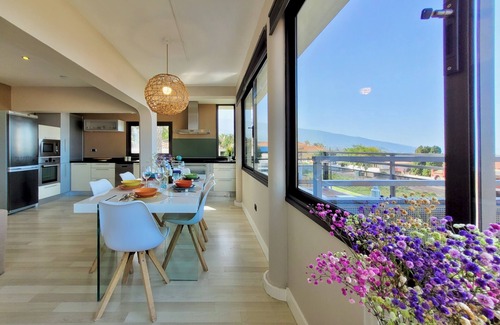 Las Cuevas Villa | Villa with Privacy and Spectacular Views of Teide, Sea, Orotava Valley