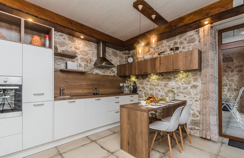 Tribalj Villa | Villa with private pool, 7 guests, free WiFi, spacious terrace, BBQ